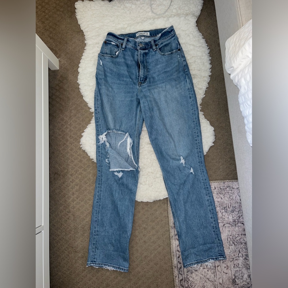 Abercrombie 90s straight jean